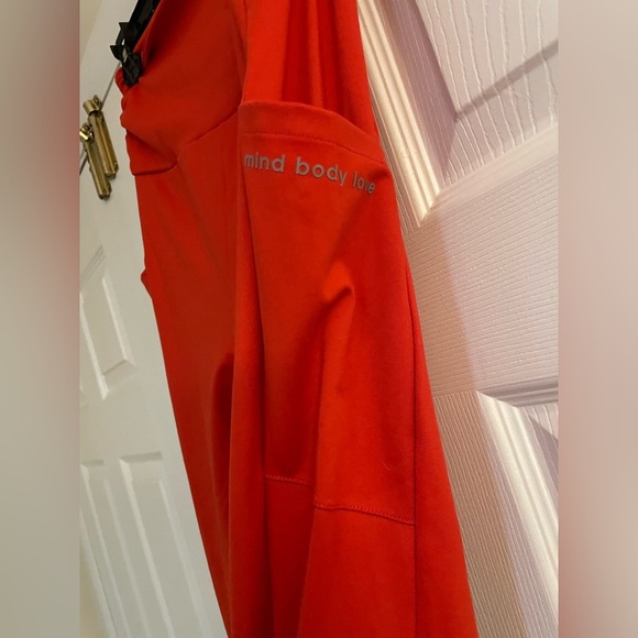 Peace Love World Vibrant Red Leggings with pockets medium tall - Picture 3 of 7